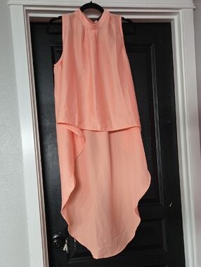 NWT Strut & Bolt Peach Satin High Low Sleeveless Top Size Large